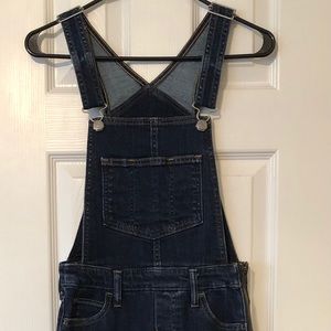 Women’s Levi’s Skinny Leg Overalls size 26